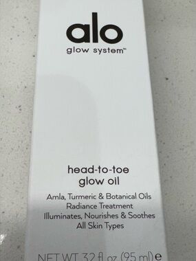 ALO Yoga Head-to-Toe Glow Oil — White